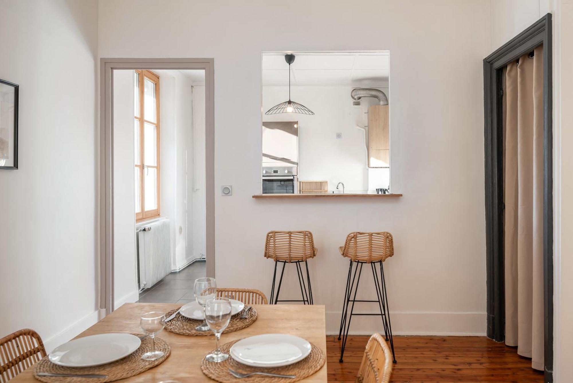 Appartement Spacieux Et Chaleureux Coeur De Ville Σαμπερί Εξωτερικό φωτογραφία
